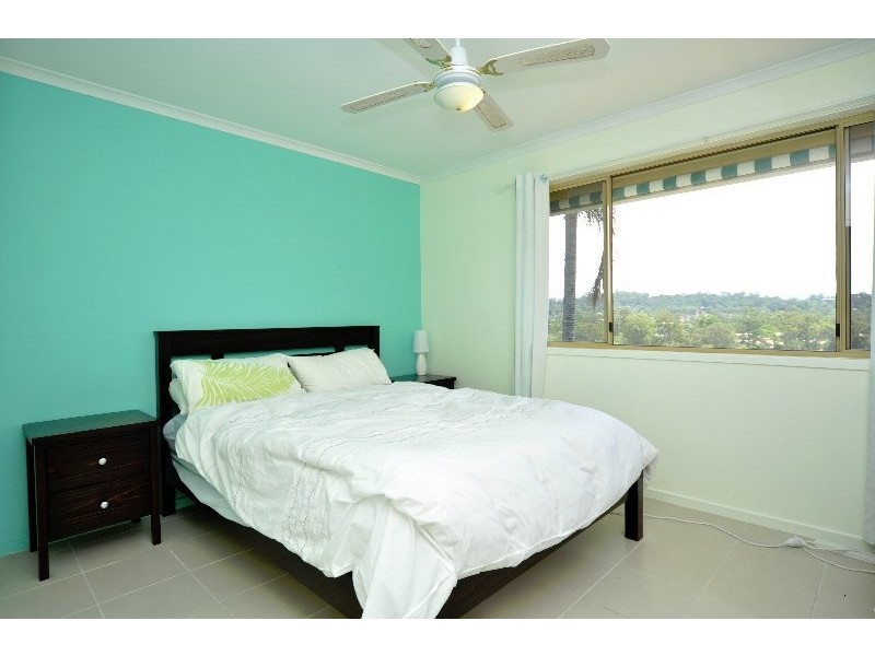 8 Katoomba Court, Helensvale QLD 4212