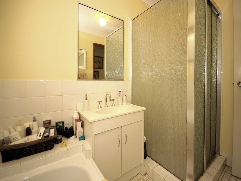 2/19 Chaplin Crescent, Oxenford QLD 4210