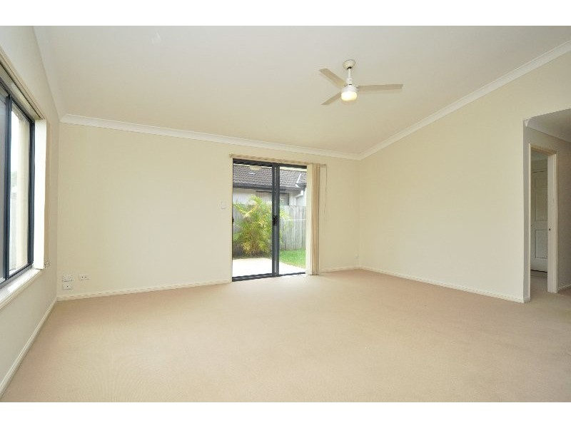 45 Serafina Drive, Helensvale QLD 4212