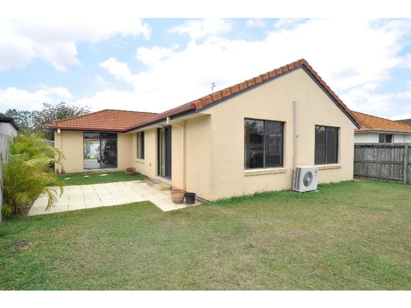 45 Serafina Drive, Helensvale QLD 4212