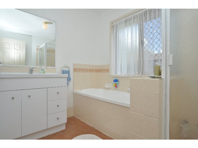 11 Kea Lane, Oxenford QLD 4210