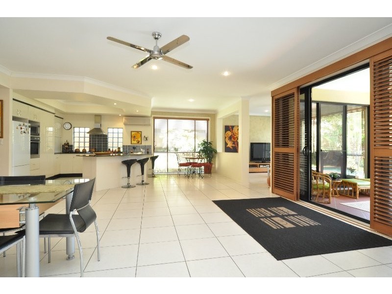 14 Joel Court, Monterey Keys QLD 4212