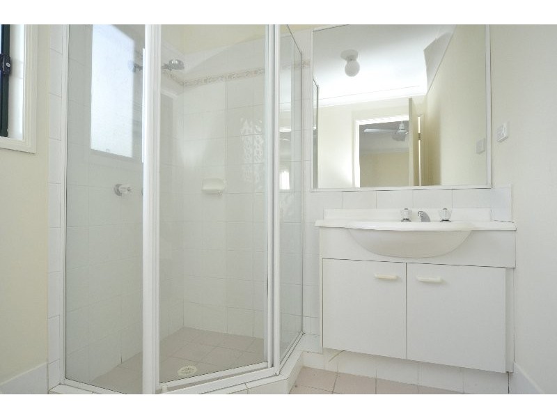 52 Marble Arch Place, Arundel QLD 4214