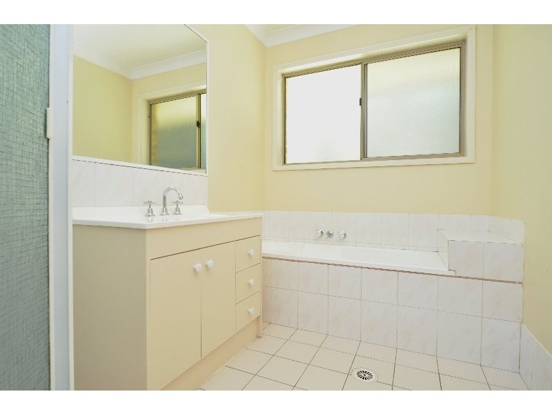 132 Universal Street, Oxenford QLD 4210