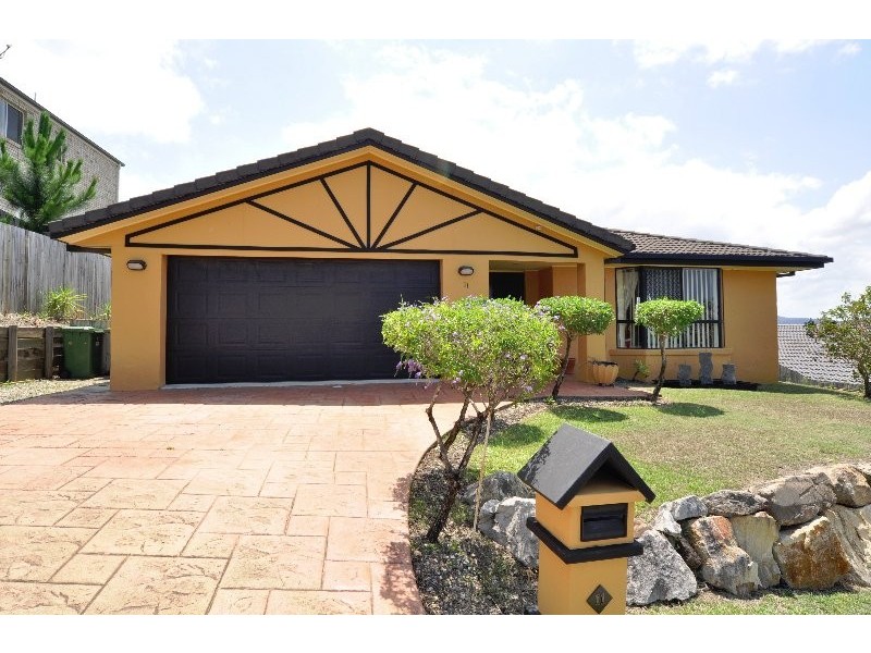 11 Mitaro Rise, Pacific Pines QLD 4211