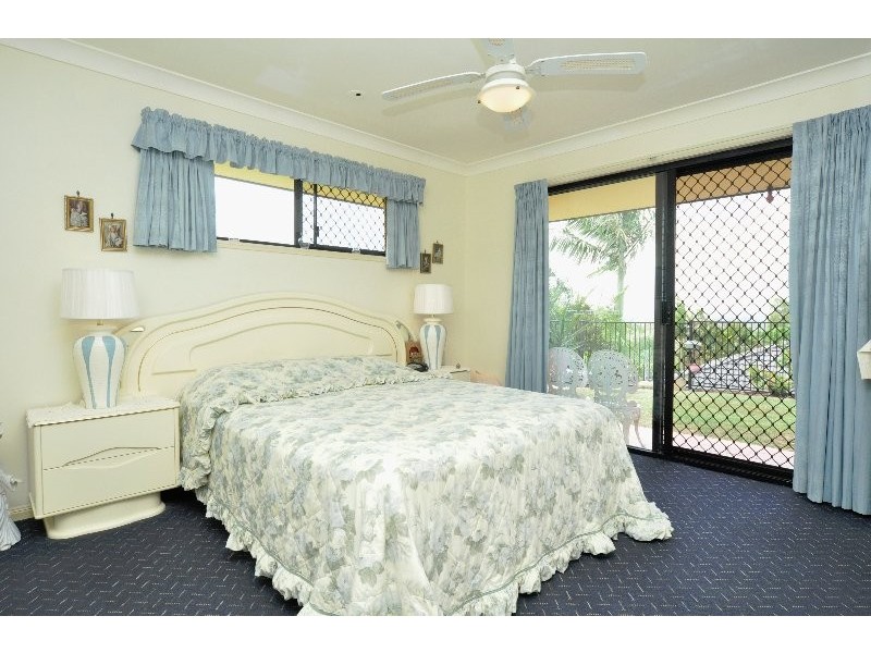 11 Mitaro Rise, Pacific Pines QLD 4211