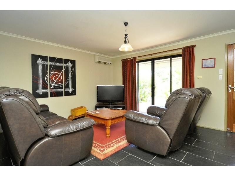 33 Lindfield Road, Helensvale QLD 4212