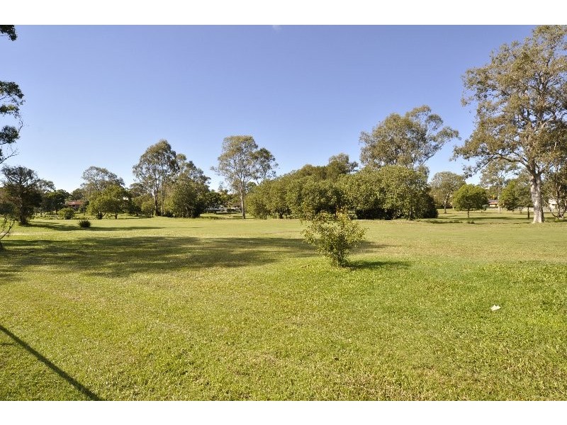 15 Wandilla Drive, Helensvale QLD 4212