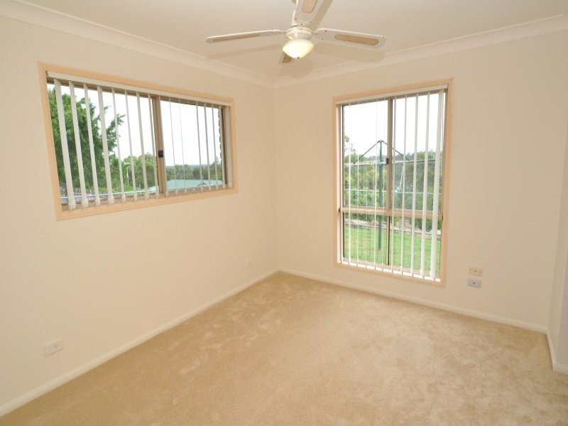 25 Crestridge Crescent, Oxenford QLD 4210