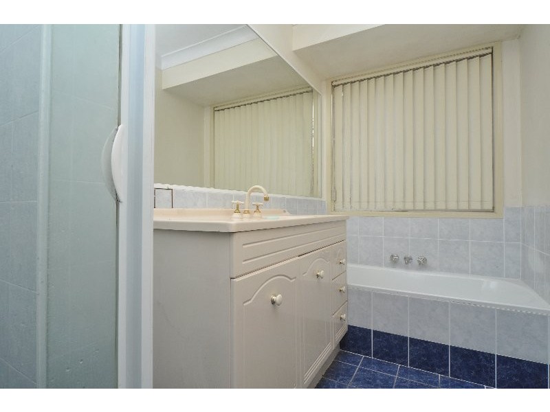 198 Mildura Drive, Helensvale QLD 4212