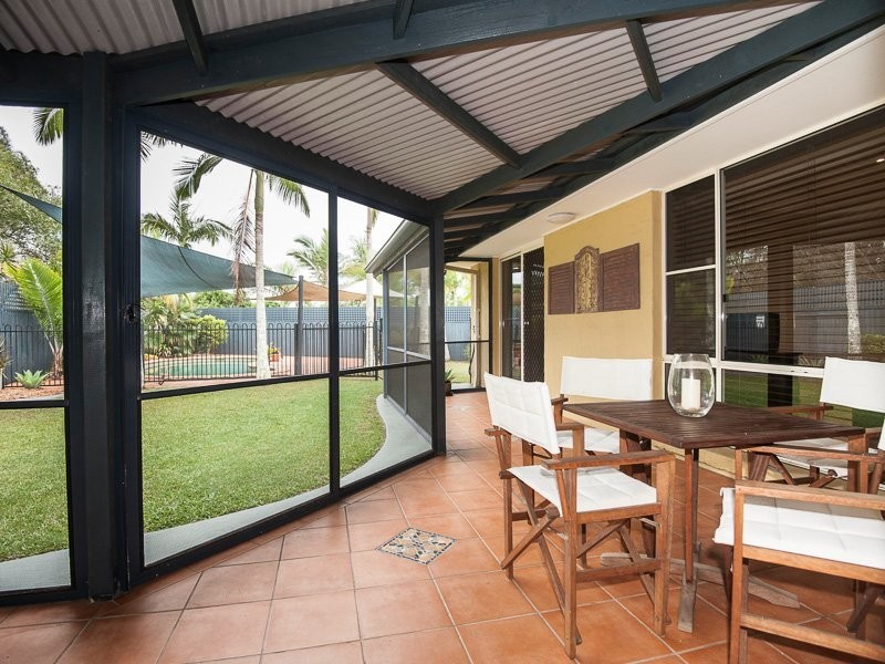 24 Rosswood Court, Helensvale QLD 4212