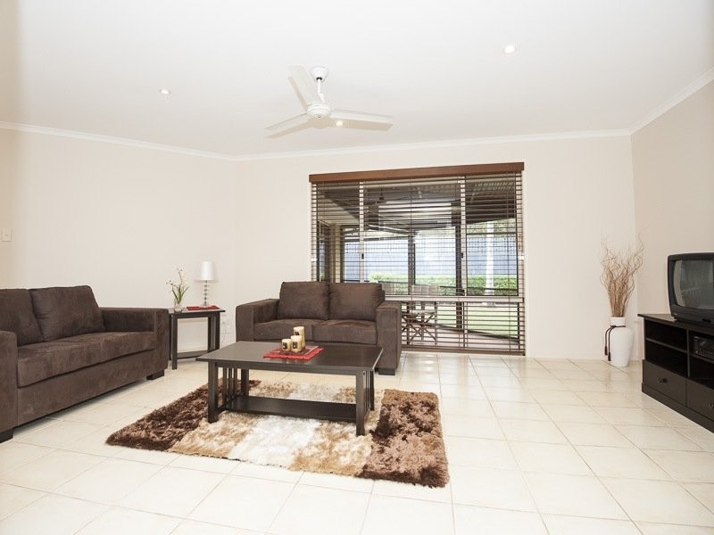 24 Rosswood Court, Helensvale QLD 4212