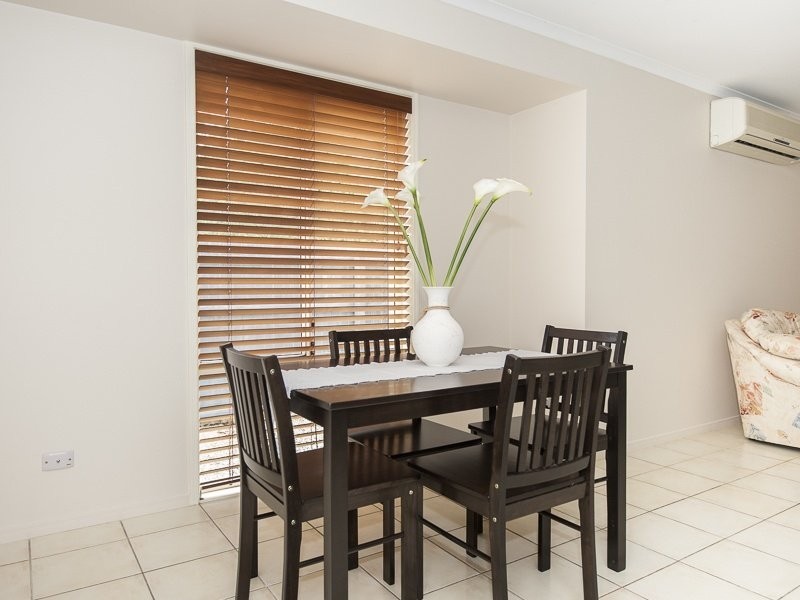 24 Rosswood Court, Helensvale QLD 4212