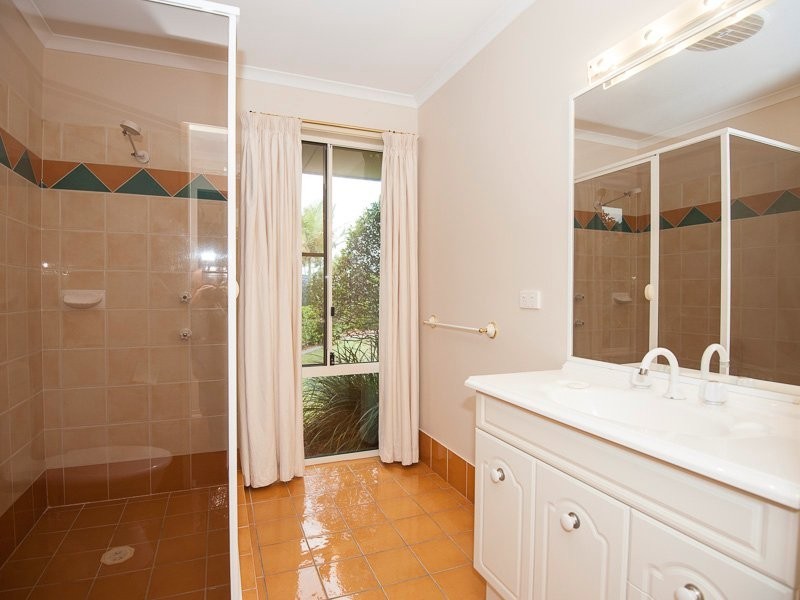 24 Rosswood Court, Helensvale QLD 4212