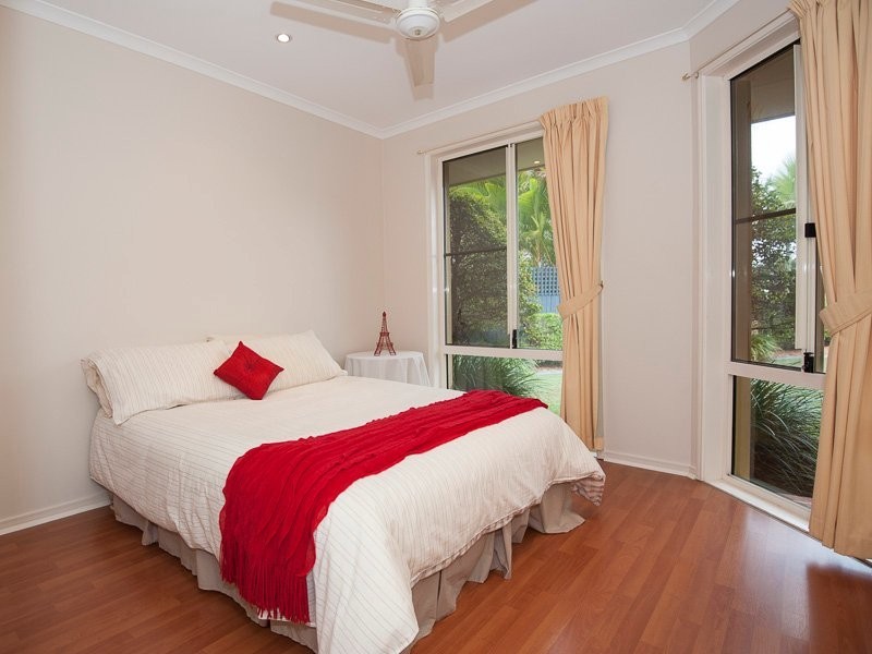 24 Rosswood Court, Helensvale QLD 4212