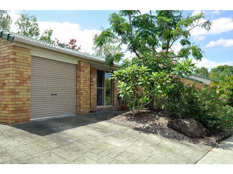 4/4 Silky Oak Court, Helensvale QLD 4212