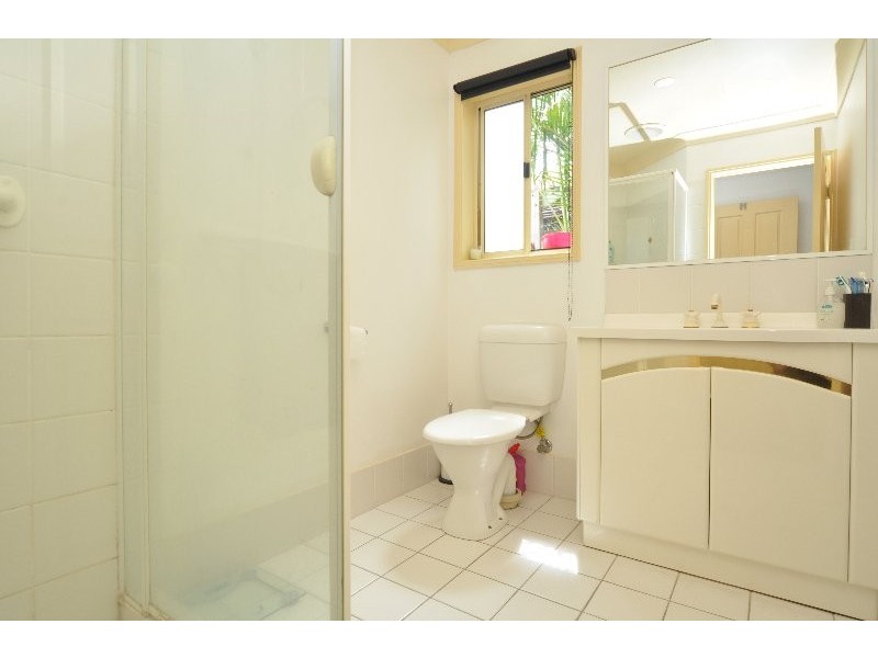 1/100 Cootharaba Drive, Helensvale QLD 4212