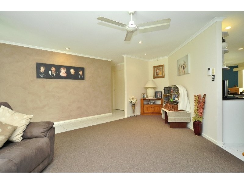 4 Saipan Way, Pacific Pines QLD 4211