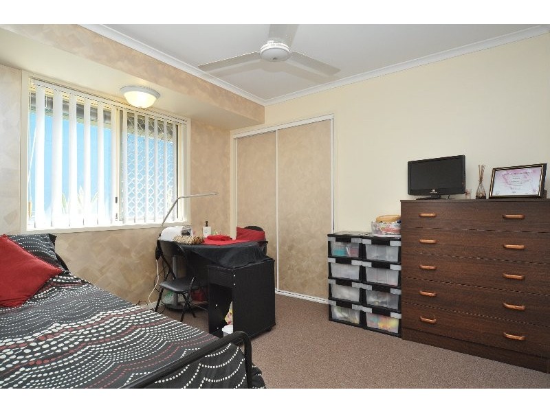 4 Saipan Way, Pacific Pines QLD 4211