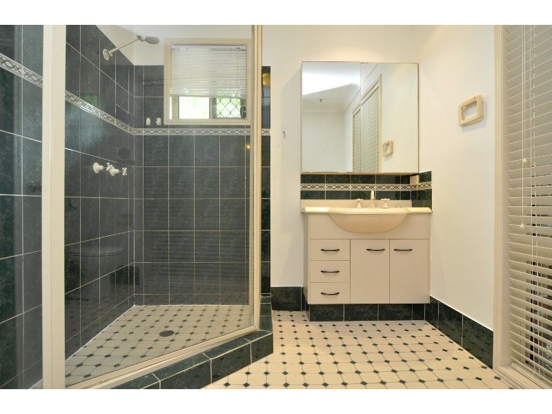 37 Nandi Terrace, Pacific Pines QLD 4211