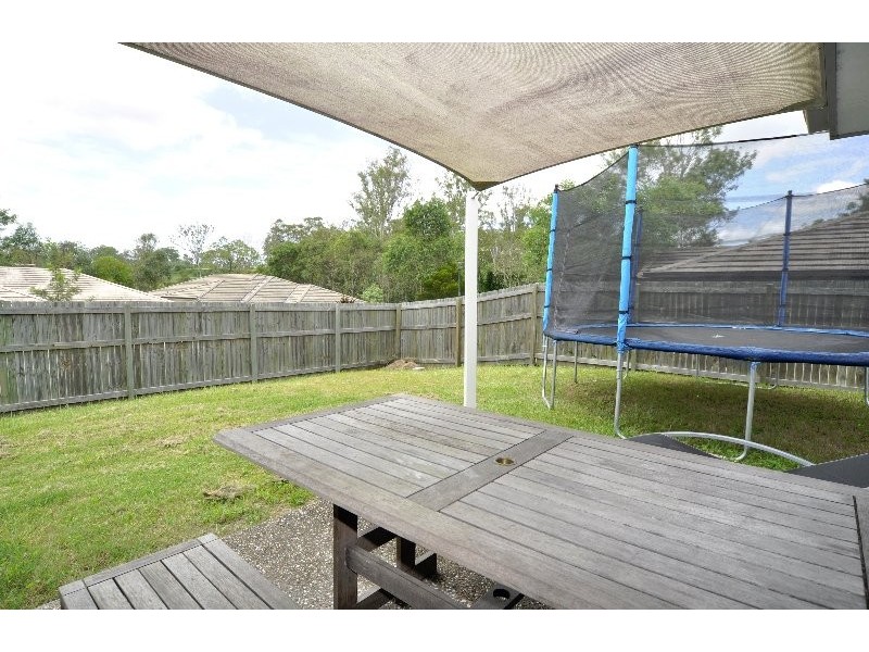 22 Stoneleigh Way, Holmview QLD 4207