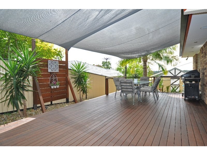 4 Edgemount Court, Oxenford QLD 4210