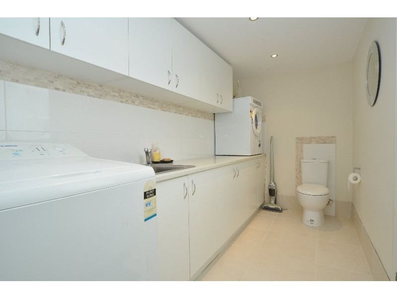 4 Edgemount Court, Oxenford QLD 4210