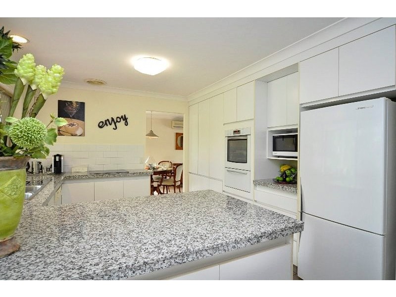 6 Martin Place, Helensvale QLD 4212