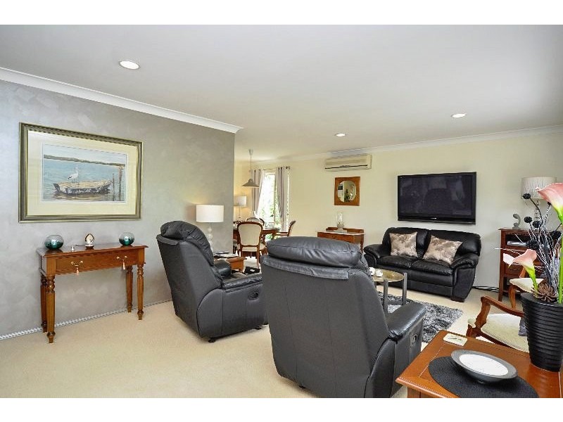 6 Martin Place, Helensvale QLD 4212