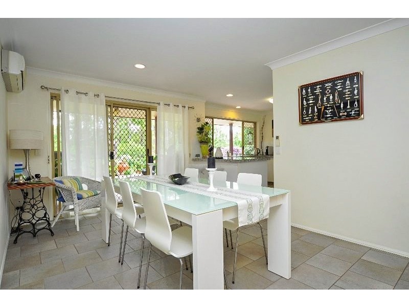 6 Martin Place, Helensvale QLD 4212