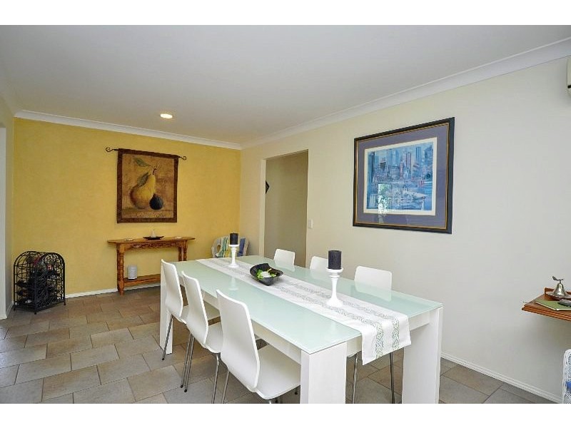 6 Martin Place, Helensvale QLD 4212