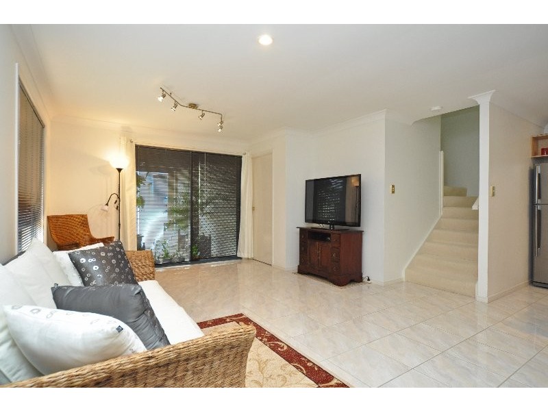 7/1 Pinecrest Court, Oxenford QLD 4210