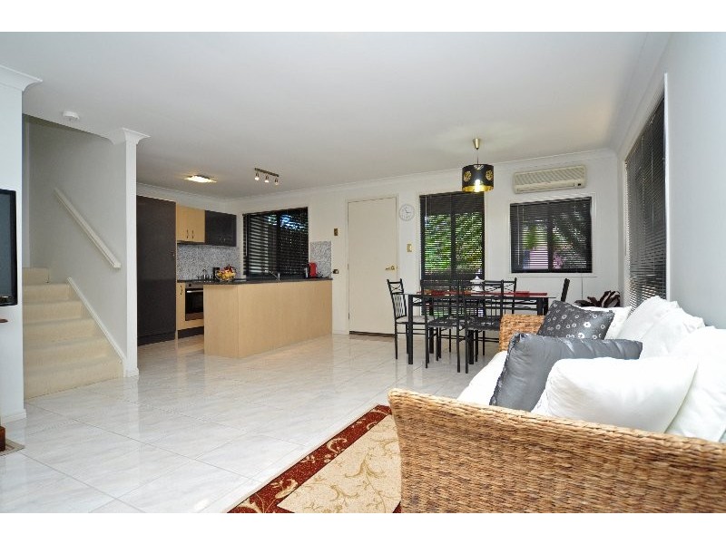 7/1 Pinecrest Court, Oxenford QLD 4210