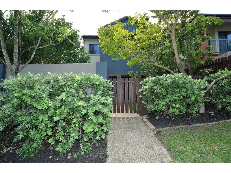 7/1 Pinecrest Court, Oxenford QLD 4210