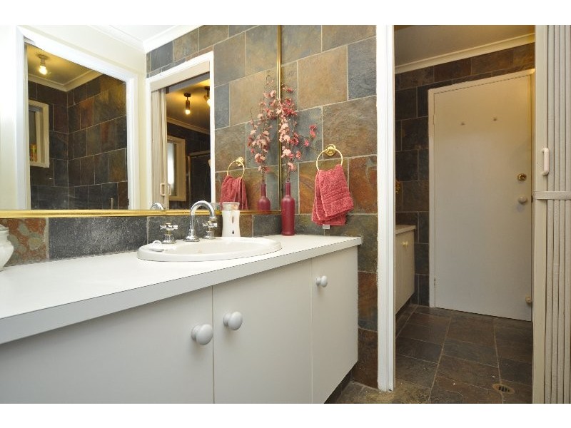 2 Dubbo Court, Helensvale QLD 4212