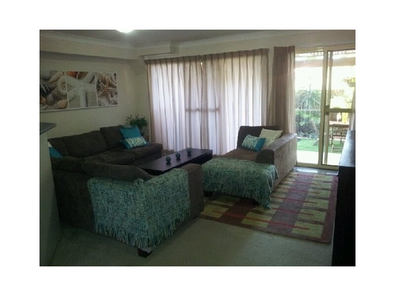 7/18 Discovery Drive, Helensvale QLD 4212