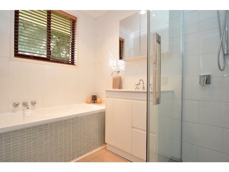 13 Chindrina Street, Hope Island QLD 4212