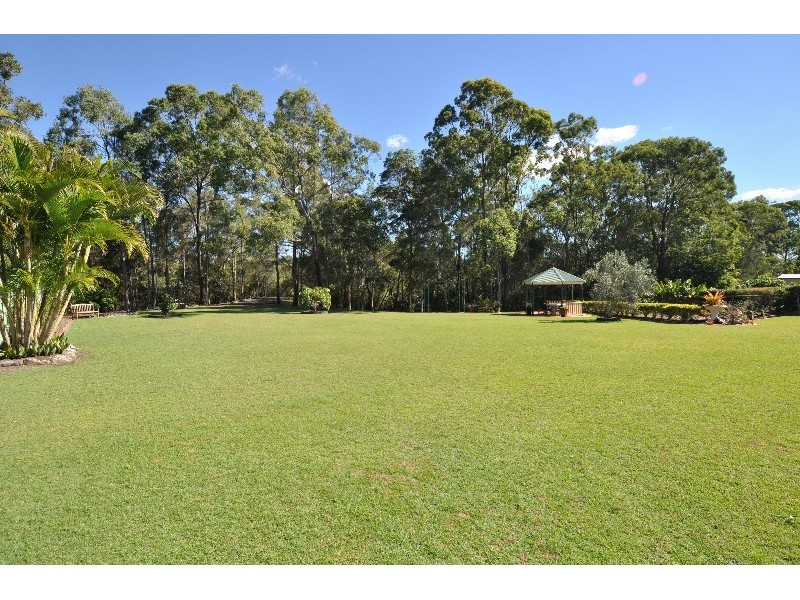 70 Rivertree Avenue, Helensvale QLD 4212