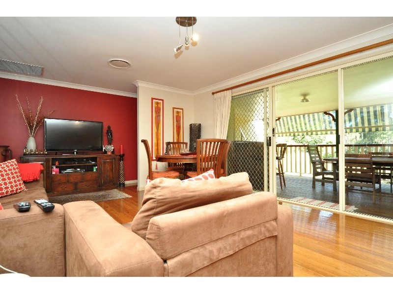70 Rivertree Avenue, Helensvale QLD 4212