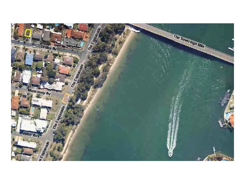 1/9 Drake Avenue, Paradise Point QLD 4216