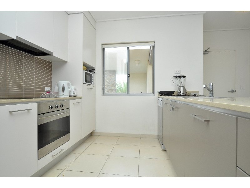 133/64-66 Sickle Avenue, Hope Island QLD 4212