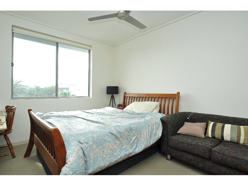 133/64-66 Sickle Avenue, Hope Island QLD 4212