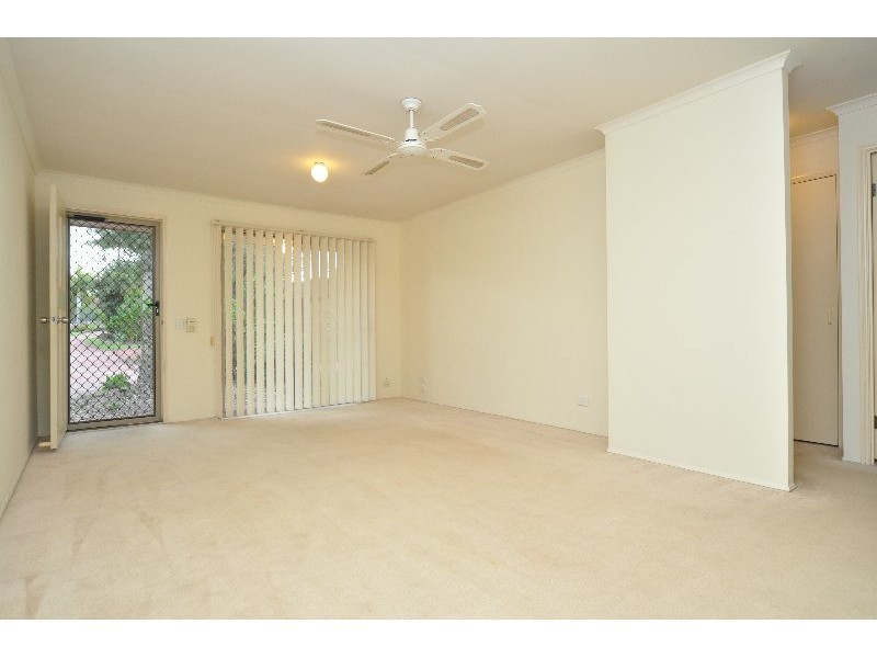 20/51 Olsen Avenue, Labrador QLD 4215