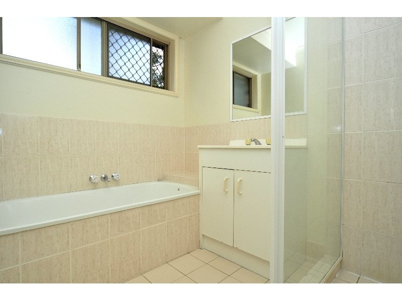 20/51 Olsen Avenue, Labrador QLD 4215
