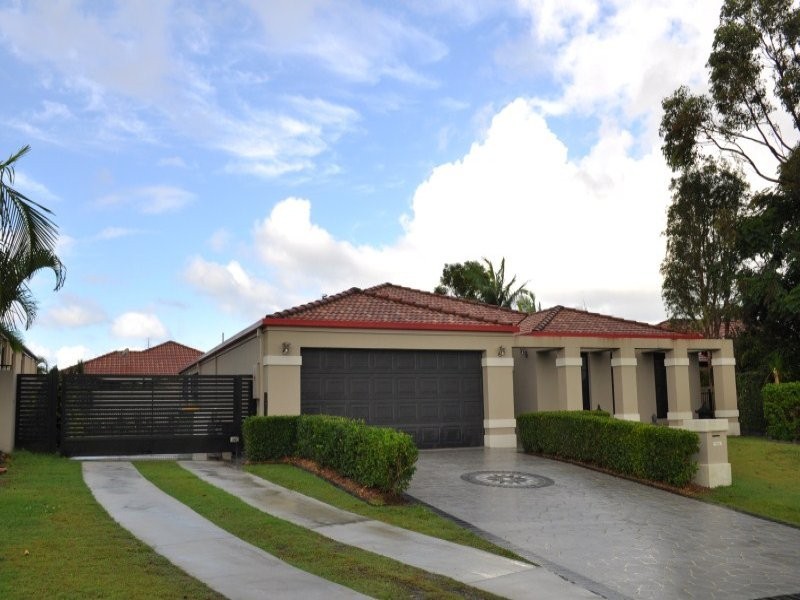 5 Orpington Court, Arundel QLD 4214
