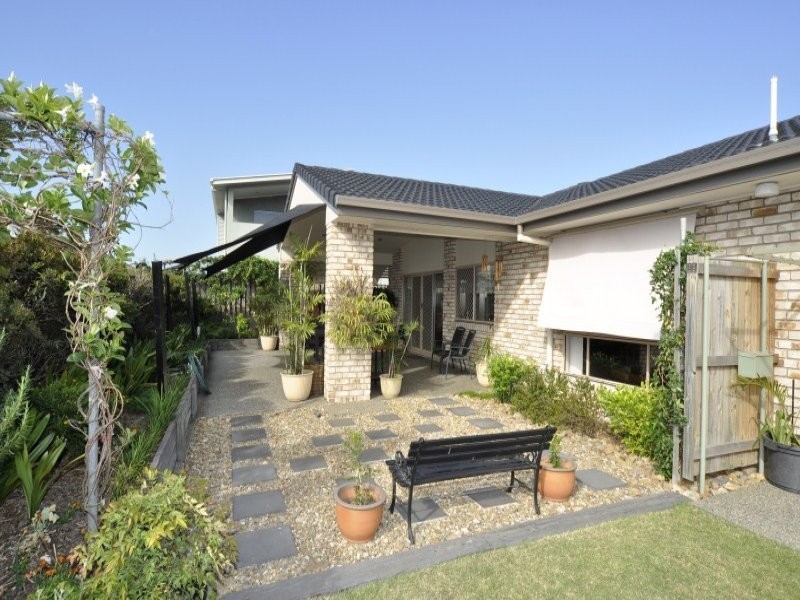 8 Savannah Avenue, Oxenford QLD 4210