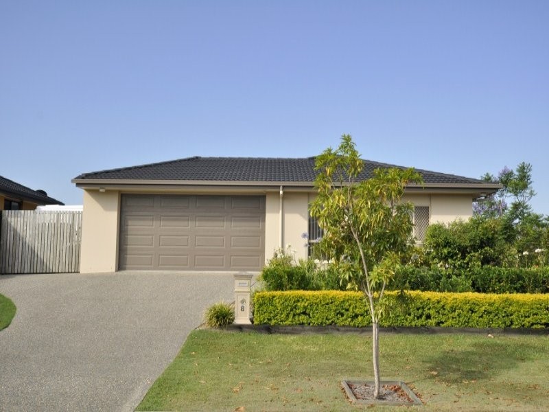 8 Savannah Avenue, Oxenford QLD 4210