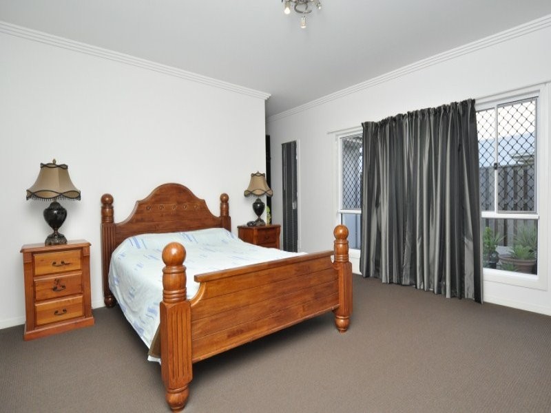 53 Rushcutter Avenue, Oxenford QLD 4210