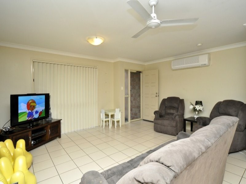 2/16 Balintore Street, Upper Coomera QLD 4209