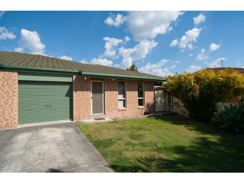 2/22 Crystal Reef Drive, Coombabah QLD 4216